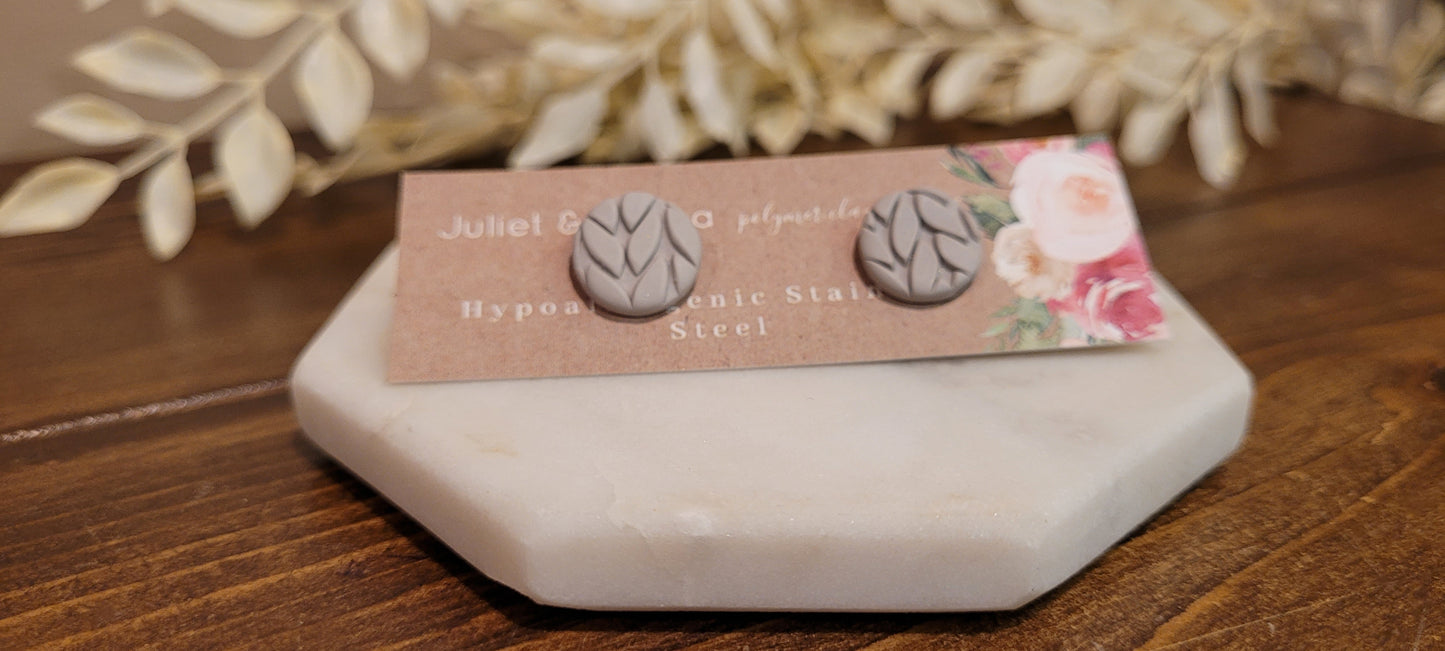 Knit stud-Surgical Steel